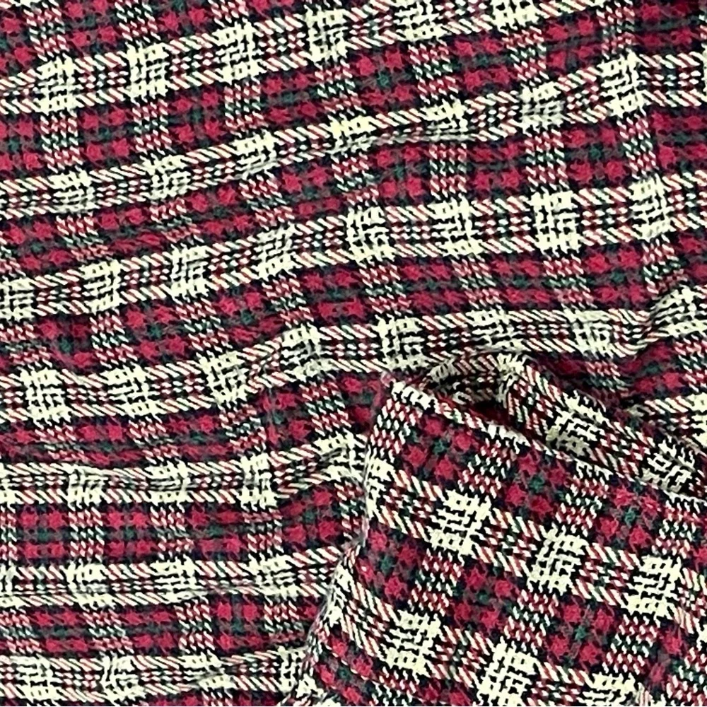 J CREW Men Red Flannel Button Up Shirt Size Small  Classic Long Sleeve Plaid